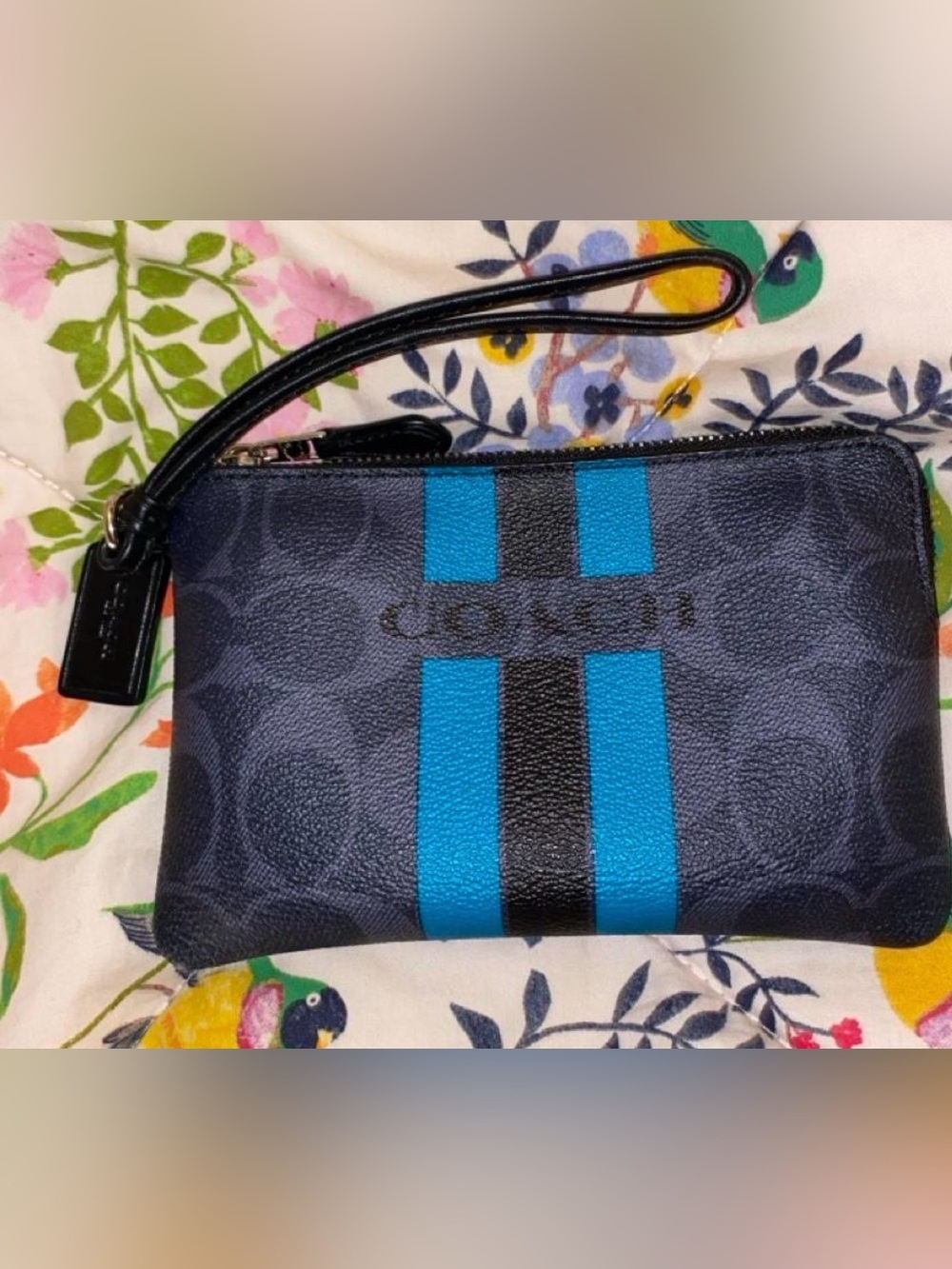 coach wristlet like new